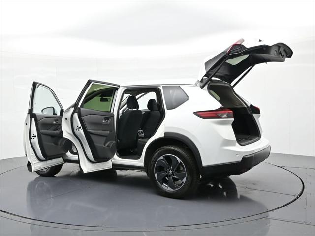 2024 Nissan Rogue SV FWD