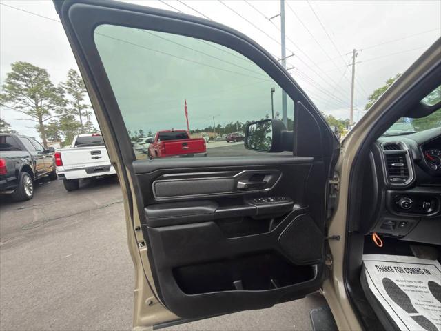 2020 Ram 1500 Big Horn Crew Cab 4x4 5'7" Box