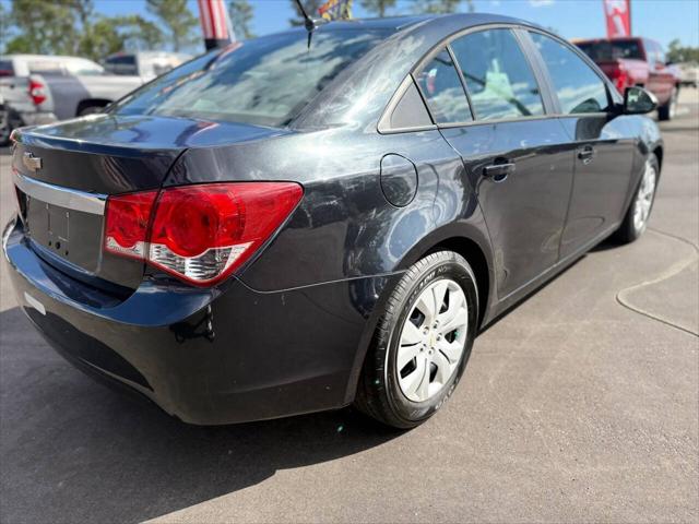 2013 Chevrolet Cruze LS Manual