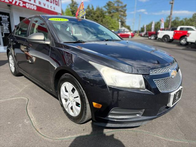 2013 Chevrolet Cruze LS Manual