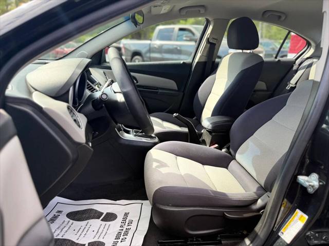 2013 Chevrolet Cruze LS Manual