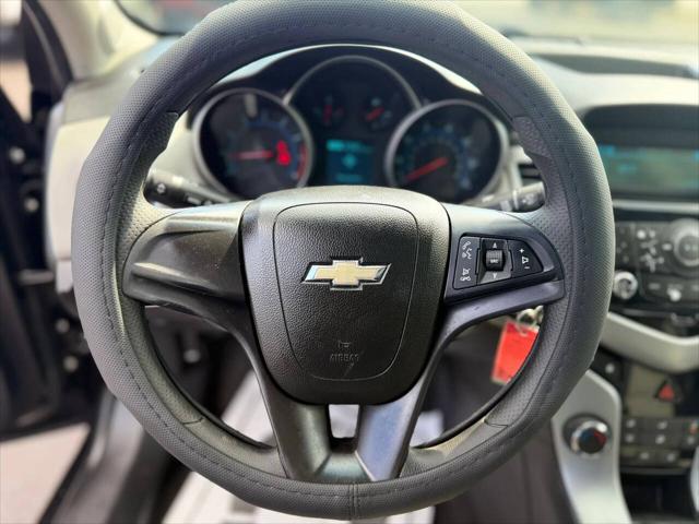 2013 Chevrolet Cruze LS Manual