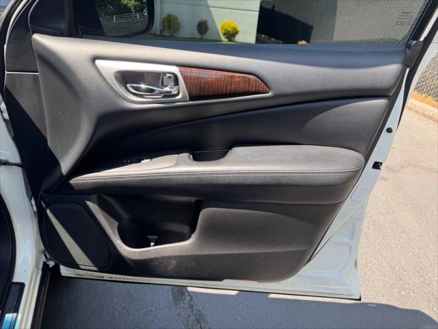 2014 Nissan Pathfinder Platinum