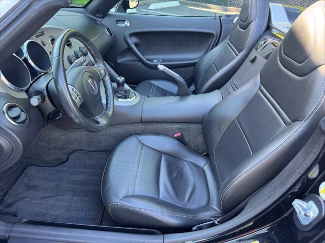 2006 Pontiac Solstice Base 2dr Convertible