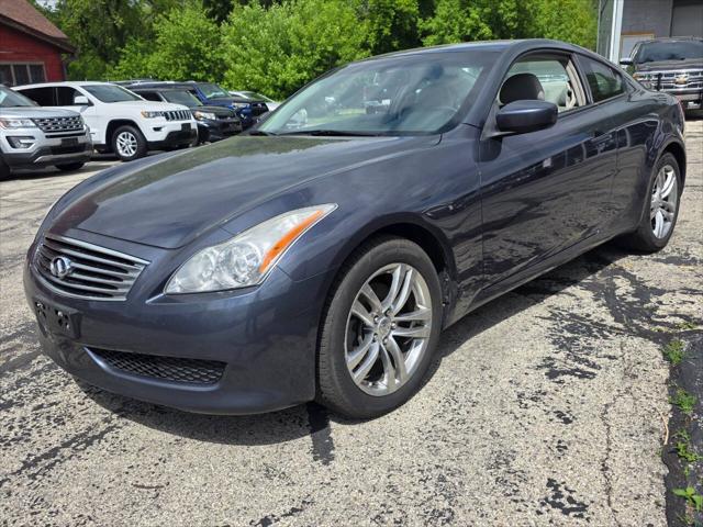 2009 INFINITI G37 x AWD 2dr Coupe