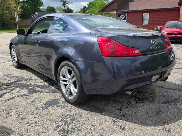 2009 INFINITI G37 x AWD 2dr Coupe