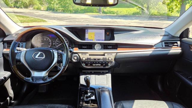 2013 Lexus ES 350 Base 4dr Sedan