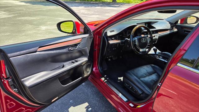 2013 Lexus ES 350 Base 4dr Sedan
