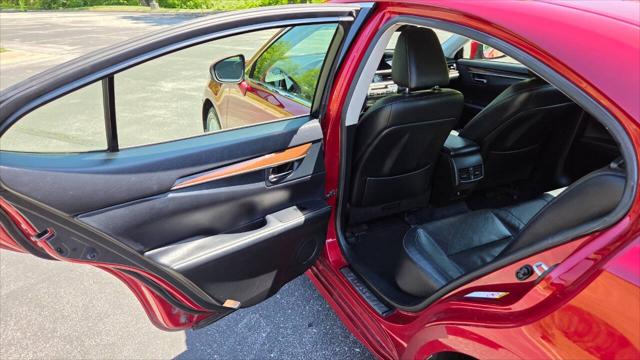 2013 Lexus ES 350 Base 4dr Sedan