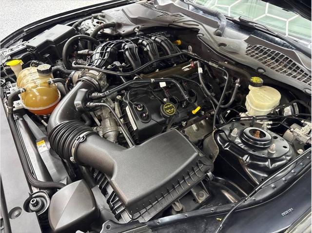 2016 Ford Mustang V6