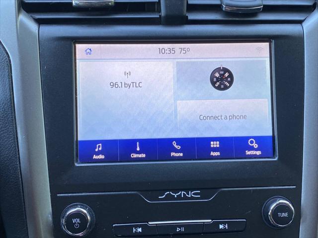 2020 Ford Fusion SE