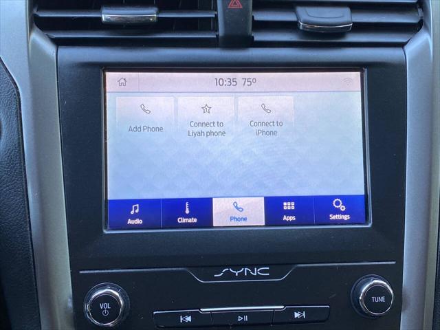2020 Ford Fusion SE