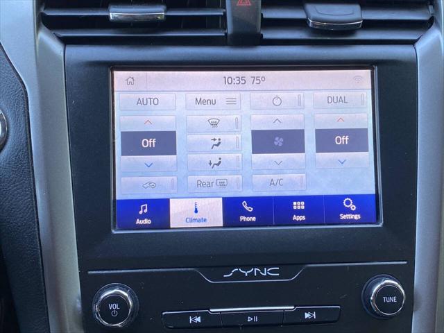 2020 Ford Fusion SE