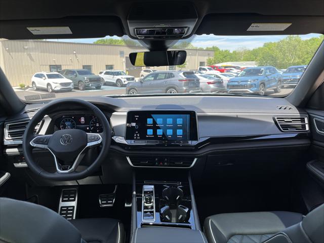 2026 Volkswagen Atlas Cross Sport SEL Premium R-Line