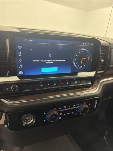 Used 2023 Chevrolet Silverado 1500 4WD Crew Cab Short Bed RST For Sale in Cortland, NY