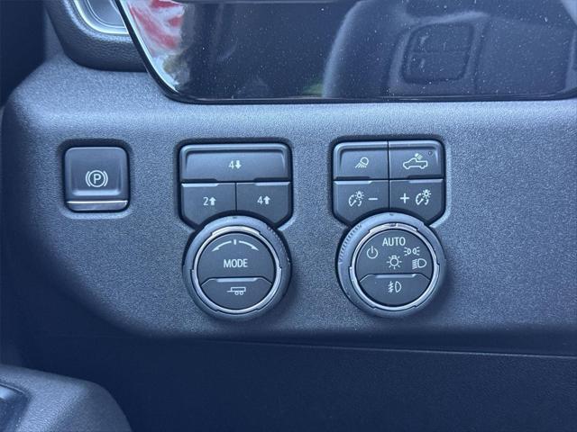 2026 Chevrolet Silverado 3500HD Crew Cab, Standard Bed, LT, 4WD