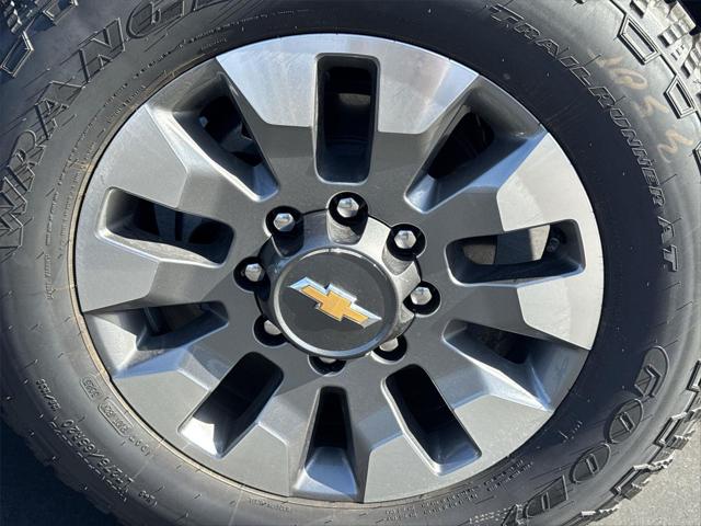 2026 Chevrolet Silverado 3500HD Crew Cab, Standard Bed, LT, 4WD
