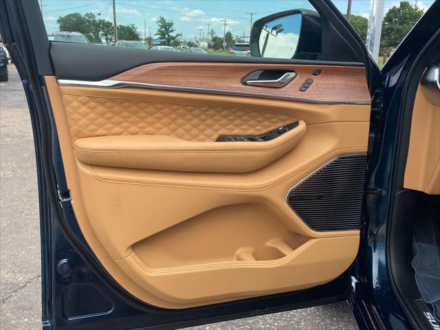 2026 Jeep Grand Cherokee L Summit 4x4