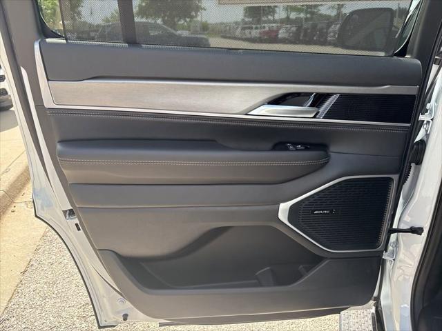 2026 Jeep Grand Wagoneer Limited Altitude 4x4