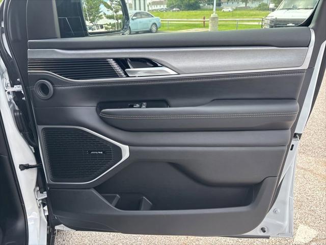 2026 Jeep Grand Wagoneer Limited Altitude 4x4