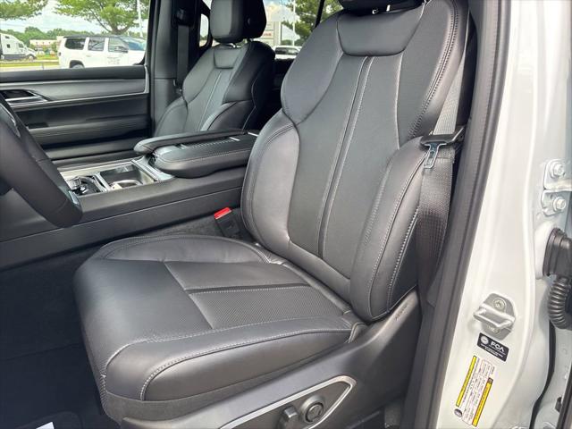 2026 Jeep Grand Wagoneer Limited Altitude 4x4