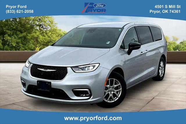 2024 Chrysler Pacifica Touring L for sale in Pryor, OK