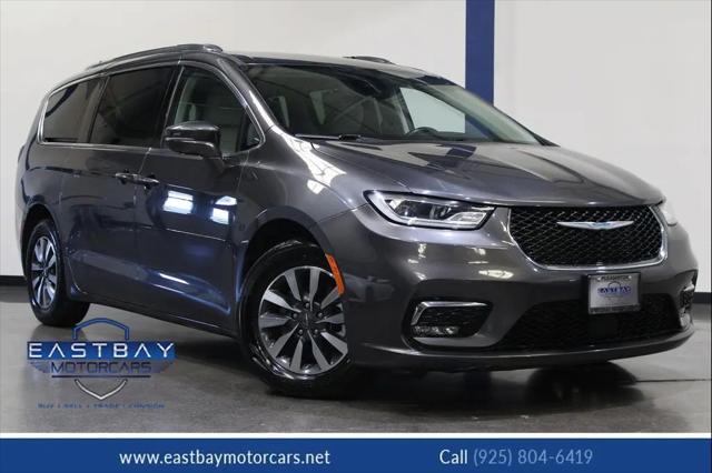 2021 Chrysler Pacifica Hybrid Touring L for sale in Pleasanton, CA