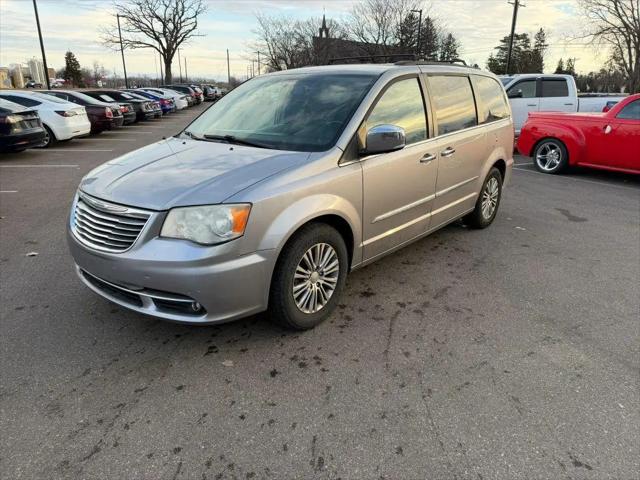 2013 Chrysler Town & Country Touring-L for sale in White Bear Lake, MN
