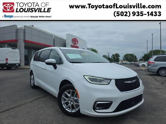 2023 Chrysler Pacifica Touring L for sale in Louisville, KY