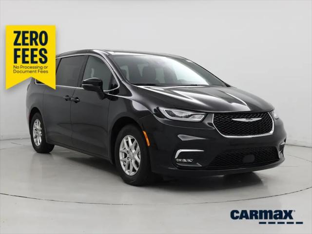 2025 Chrysler Pacifica Select for sale in Merrillville, IN