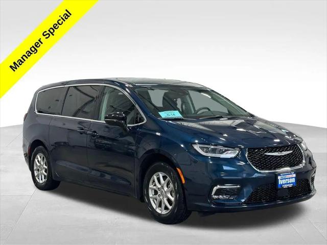 2024 Chrysler Pacifica Touring L for sale in Mitchell, SD