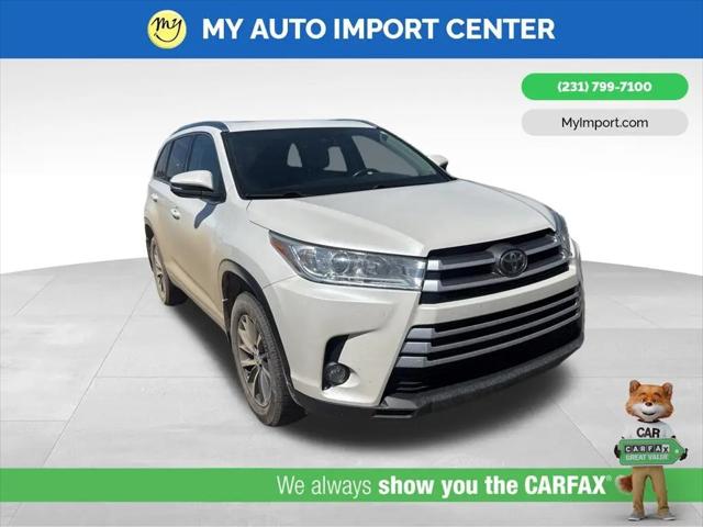 2019 Toyota Highlander XLE for sale in Muskegon, MI