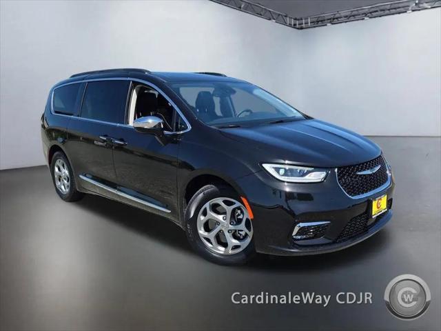 2023 Chrysler Pacifica Limited for sale in Santa Rosa, CA