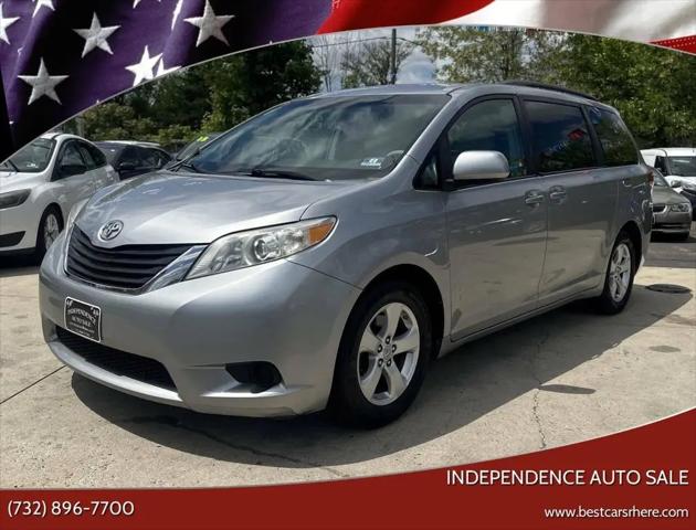 2011 Toyota Sienna LE V6 for sale in Bordentown, NJ
