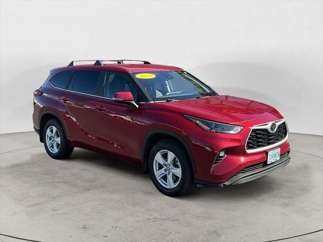 2023 Toyota Highlander LE for sale in Bend, OR