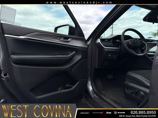 2026 Jeep Grand Cherokee L Altitude 4x4