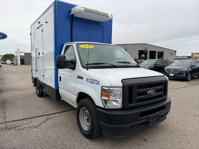 2023 Ford E-350 Cutaway Base
