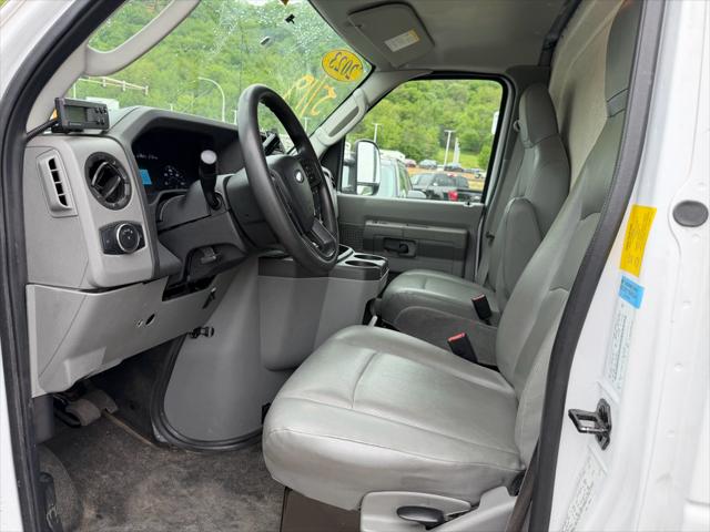 2023 Ford E-350 Cutaway Base