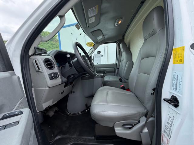2023 Ford E-350 Cutaway Base