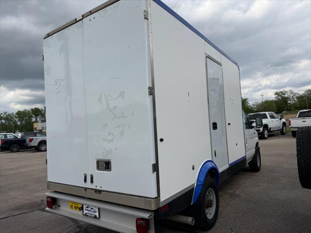 2023 Ford E-350 Cutaway Base