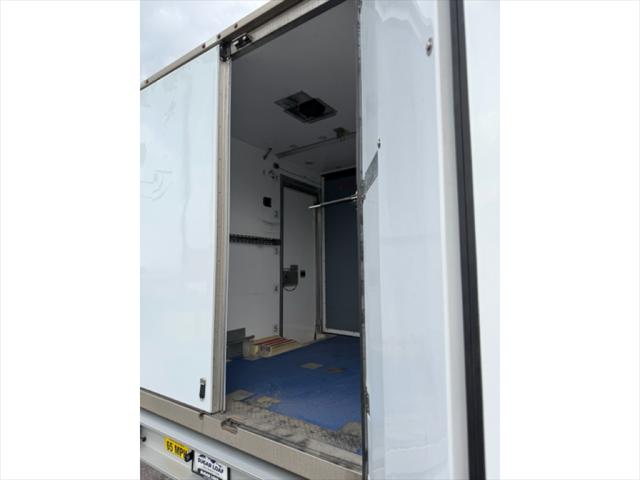 2023 Ford E-350 Cutaway Base