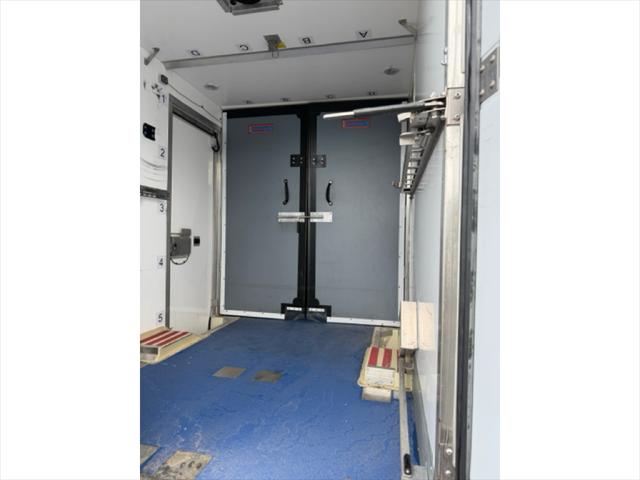 2023 Ford E-350 Cutaway Base
