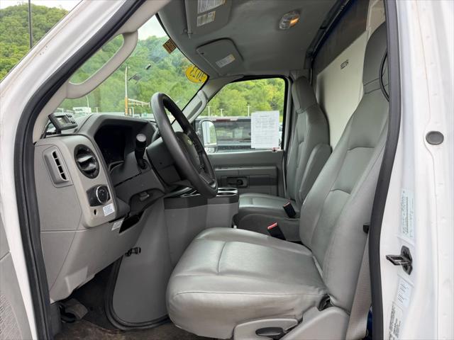 2023 Ford E-350 Cutaway Base