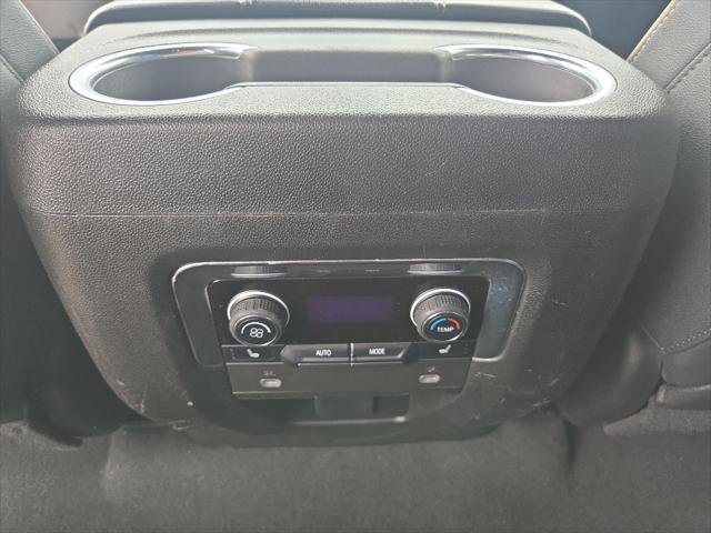 2023 Chevrolet Suburban 4WD Premier