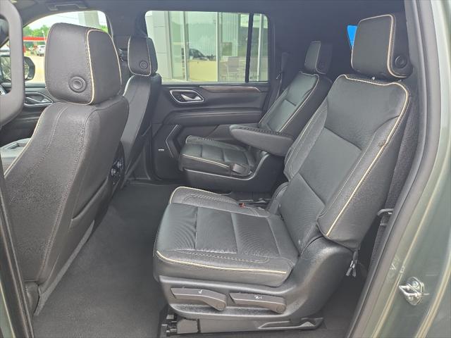 2023 Chevrolet Suburban 4WD Premier