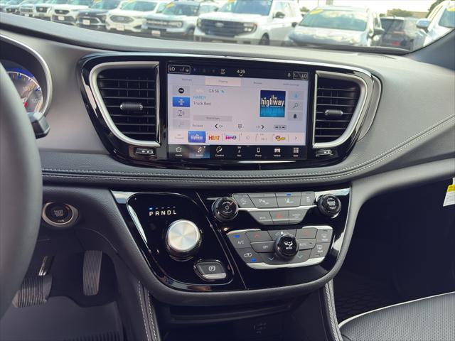 2027 Chrysler Pacifica Limited
