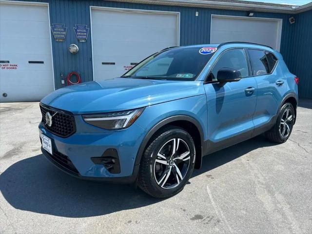 2023 Volvo XC40 B5 Plus Dark Theme for sale in Scranton, PA