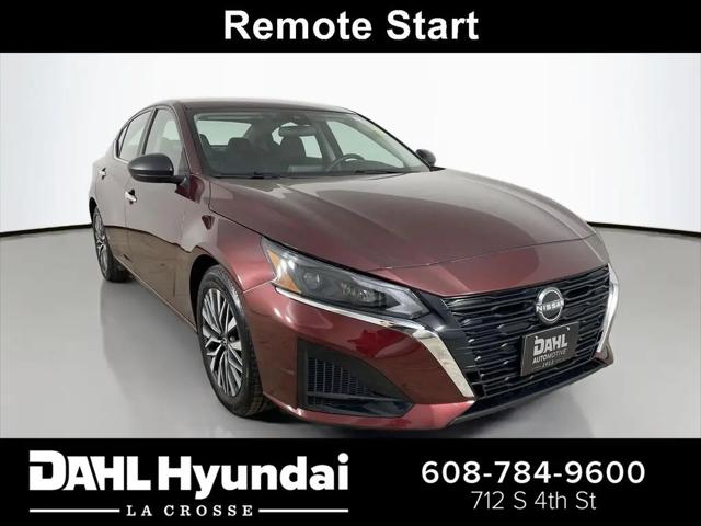 2024 Nissan Altima SV FWD for sale in La Crosse, WI