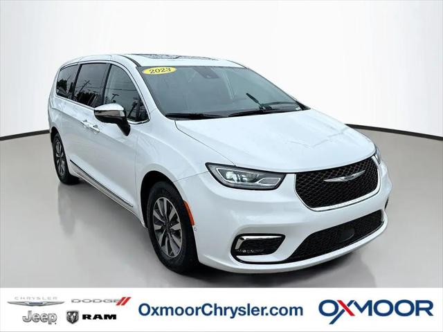 2023 Chrysler Pacifica Hybrid Limited for sale in Louisville, KY