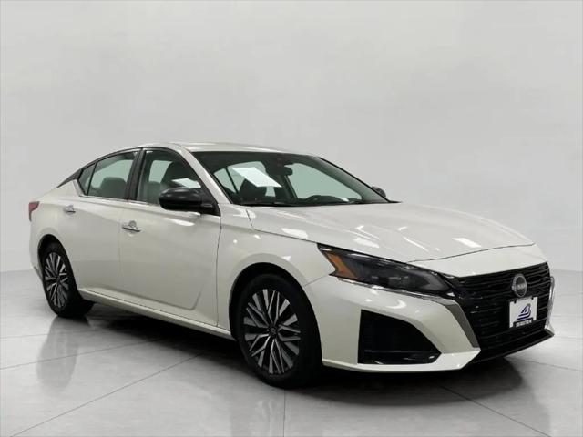 2025 Nissan Altima SV FWD for sale in Appleton, WI